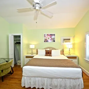 https://bananas-foster-guesthouse.hotels-in-key-west.com